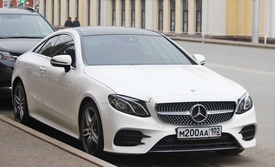 Мерседес 102 регион