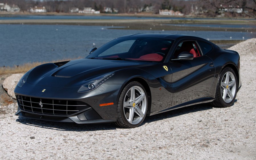 Ferrari ф12 Берлинетта