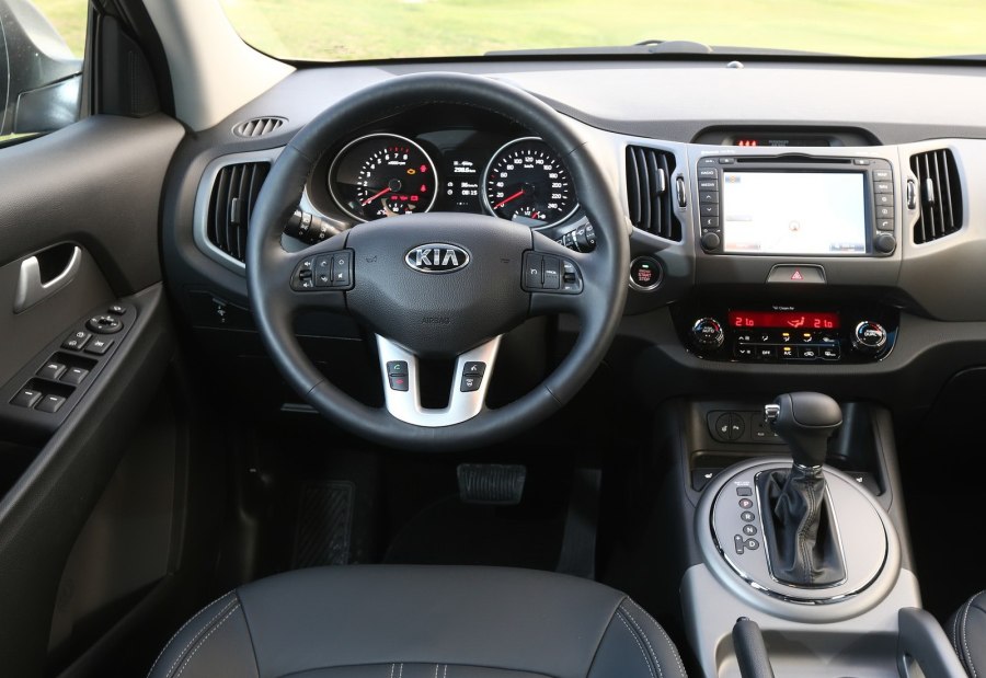 Kia Sportage 2012 интерьер