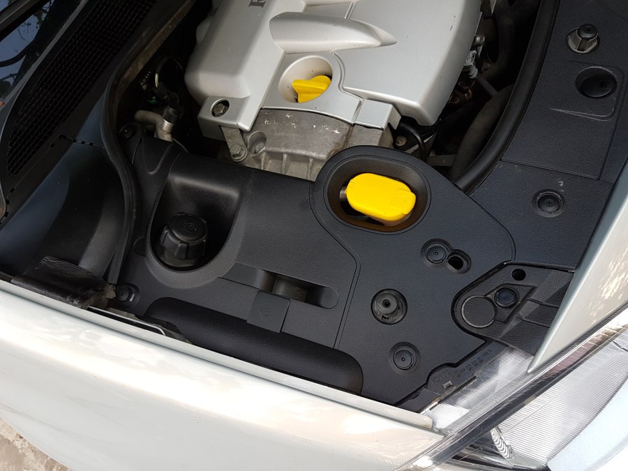 Renault Megane 2 под капотом
