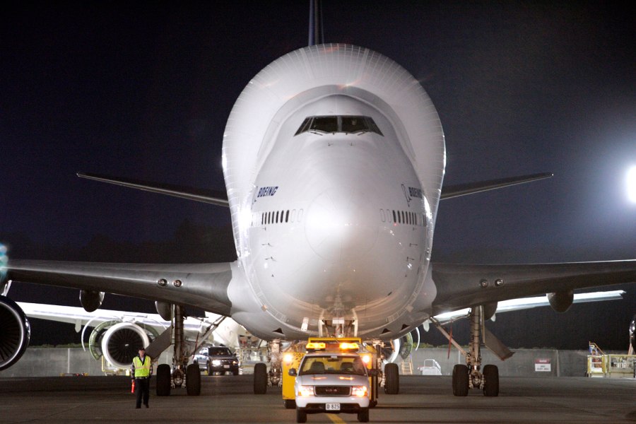 Пассажирский самолёт Аэробус а380