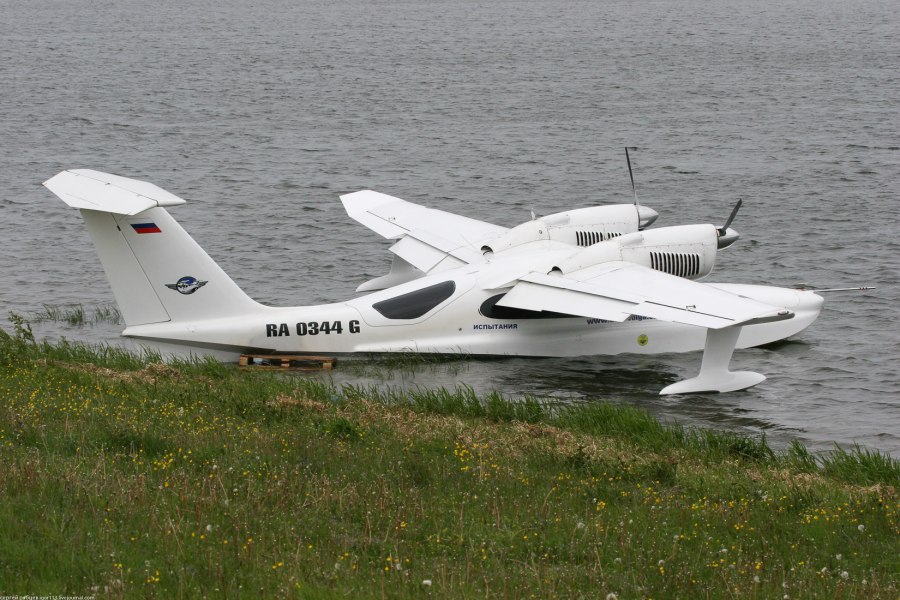 Самолёт-амфибия ла-8
