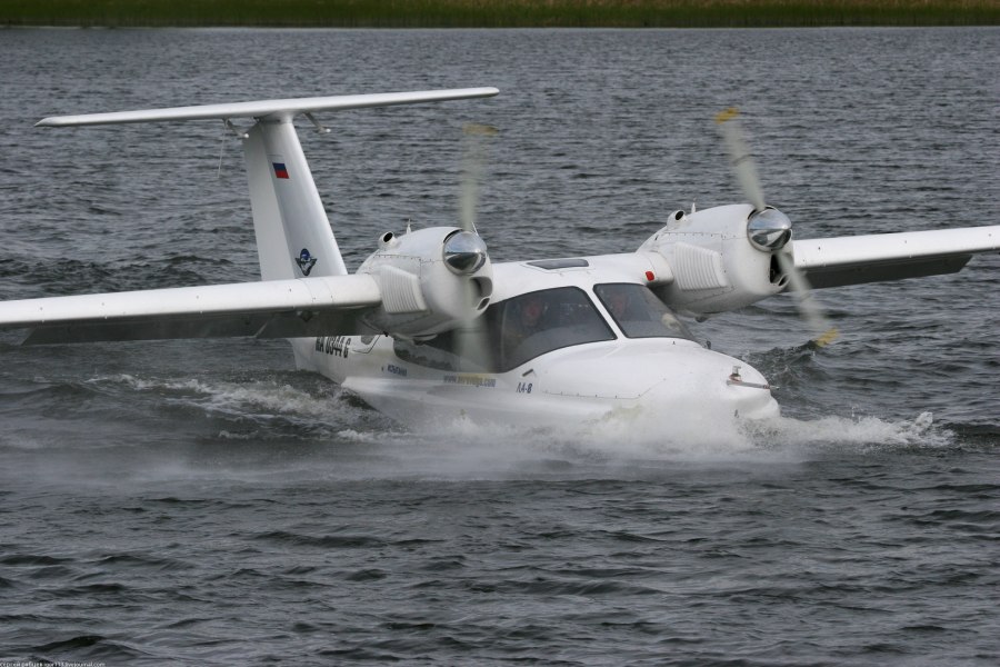 АЭРОВОЛГА ла-8