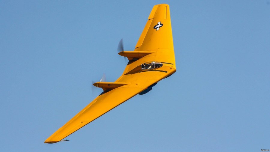 B-35 самолет