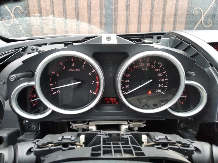 Mazda 6 GH приборная панель Пересвет