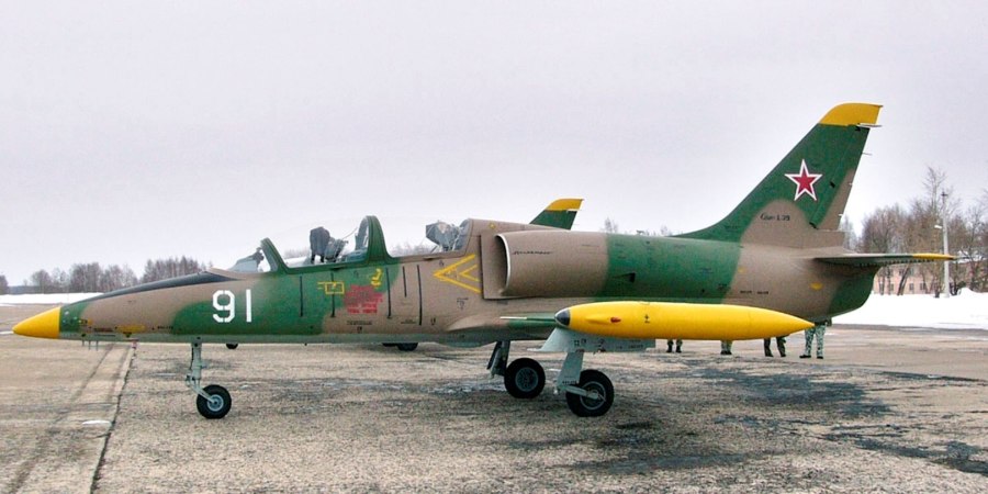 Самолёт l 39 Альбатрос