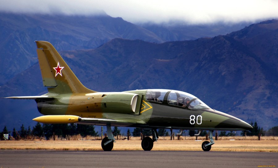 Л-39 самолет