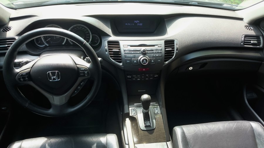 Панель Honda Accord 8