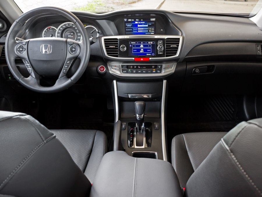 Honda Accord 7 Interior