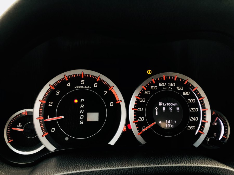 Honda Accord 8 Type s приборка