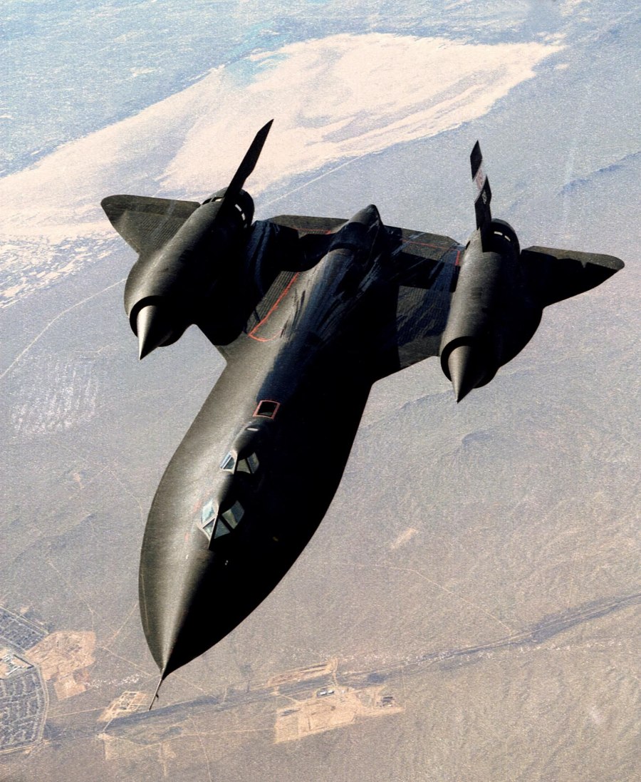 SR-71 Blackbird черный Дрозд