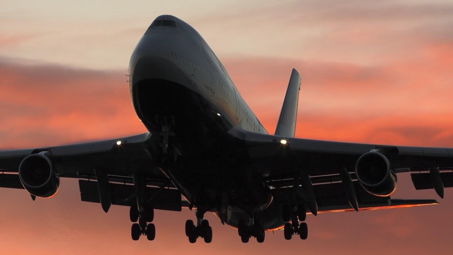 Boeing 747 Black