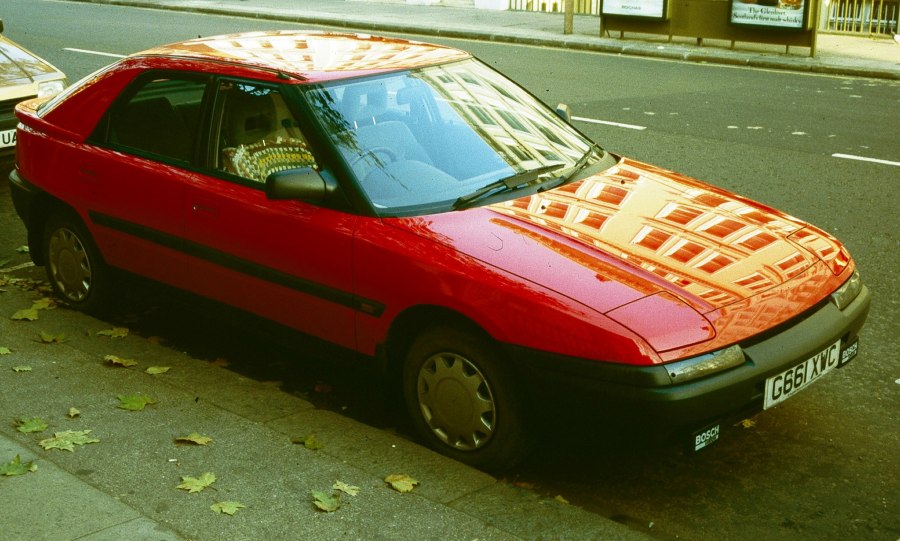 Mazda Coupe 1990