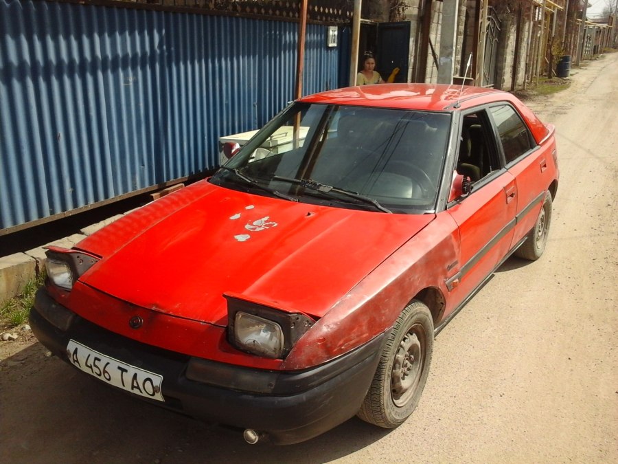 Мазда 1990