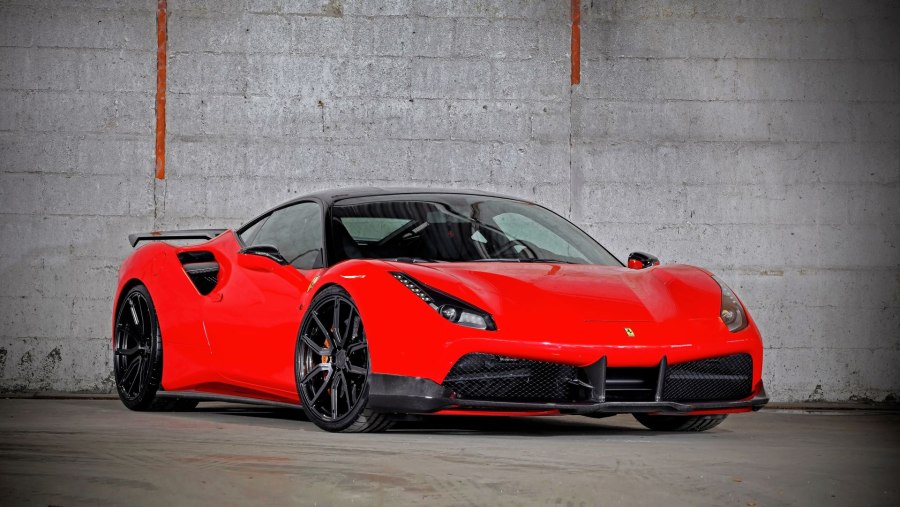 Ferrari 458 Italia желтая