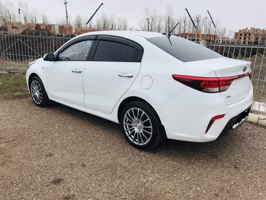 Kia Rio 4 r16