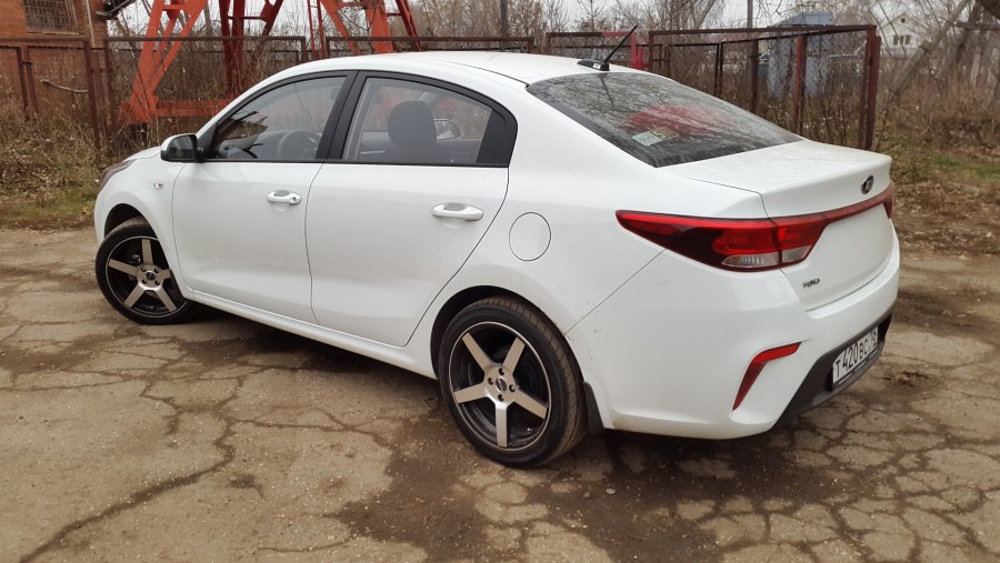 Kia Rio 2017 на дисках