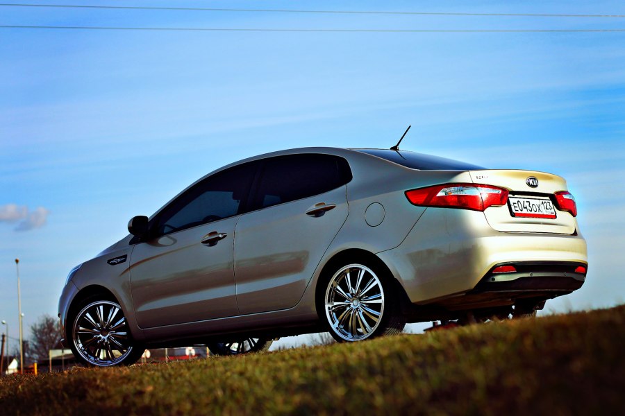 Kia Rio 4 r18