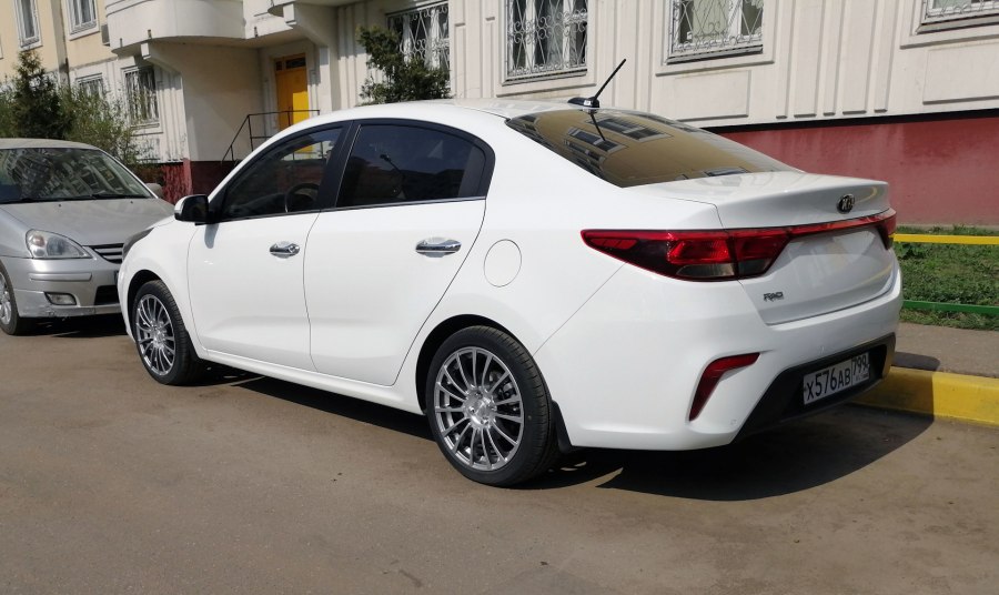 Kia Rio 4 на 17 дисках