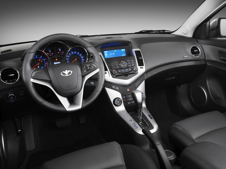 Lacetti Premiere j300