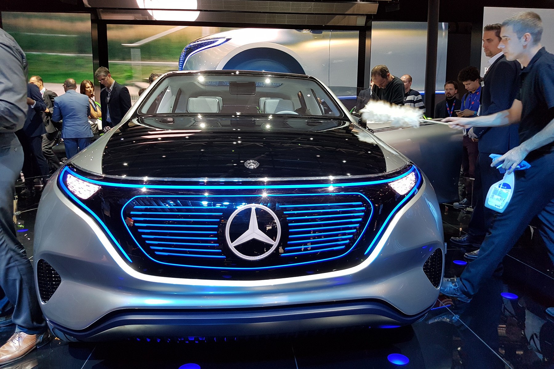 mercedes benz eq