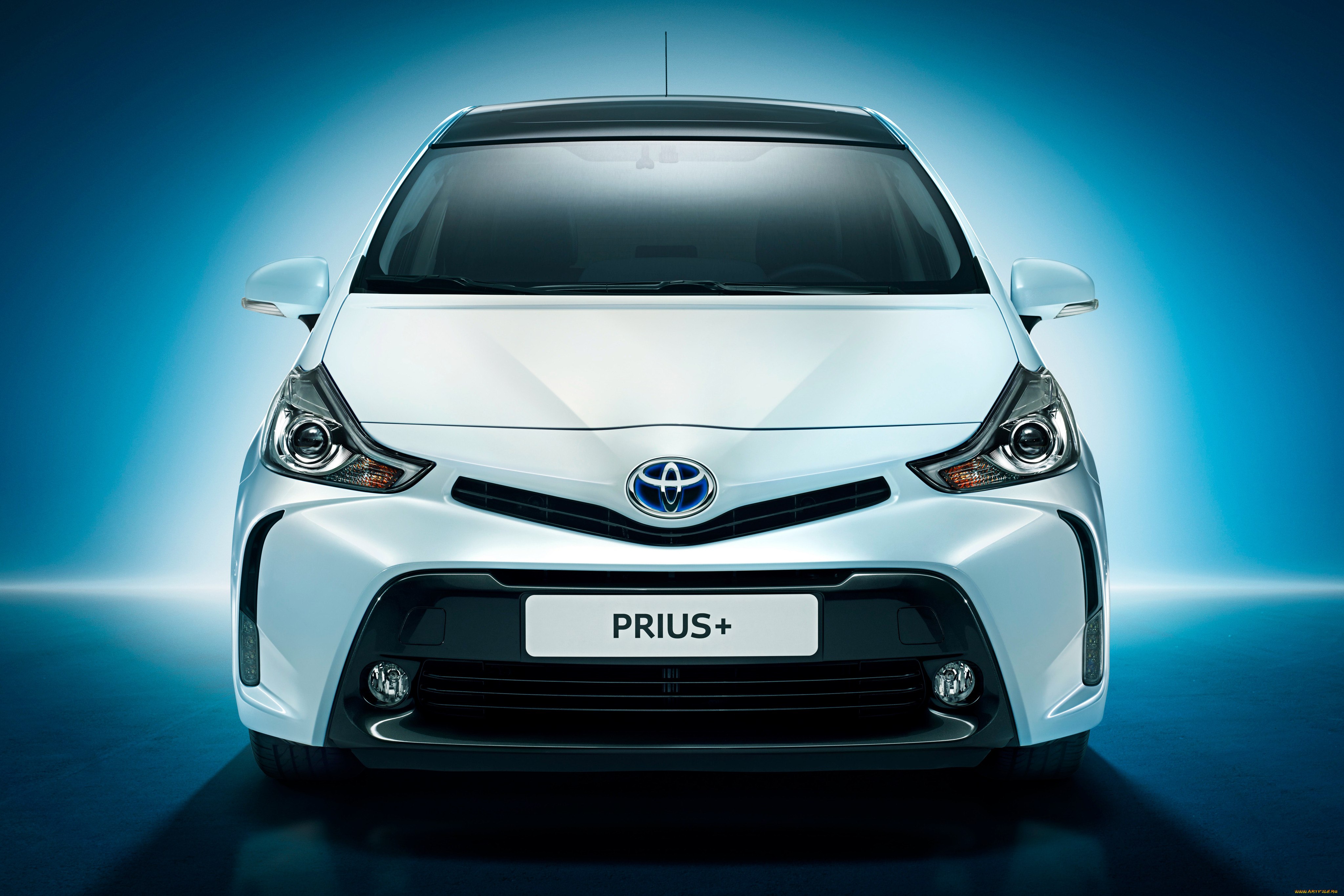 Приус альфа гибрид. Toyota Prius 2015. Toyota Prius Plus 2014. Toyota Prius v Plus 2015. Toyota Prius Plus 2021.