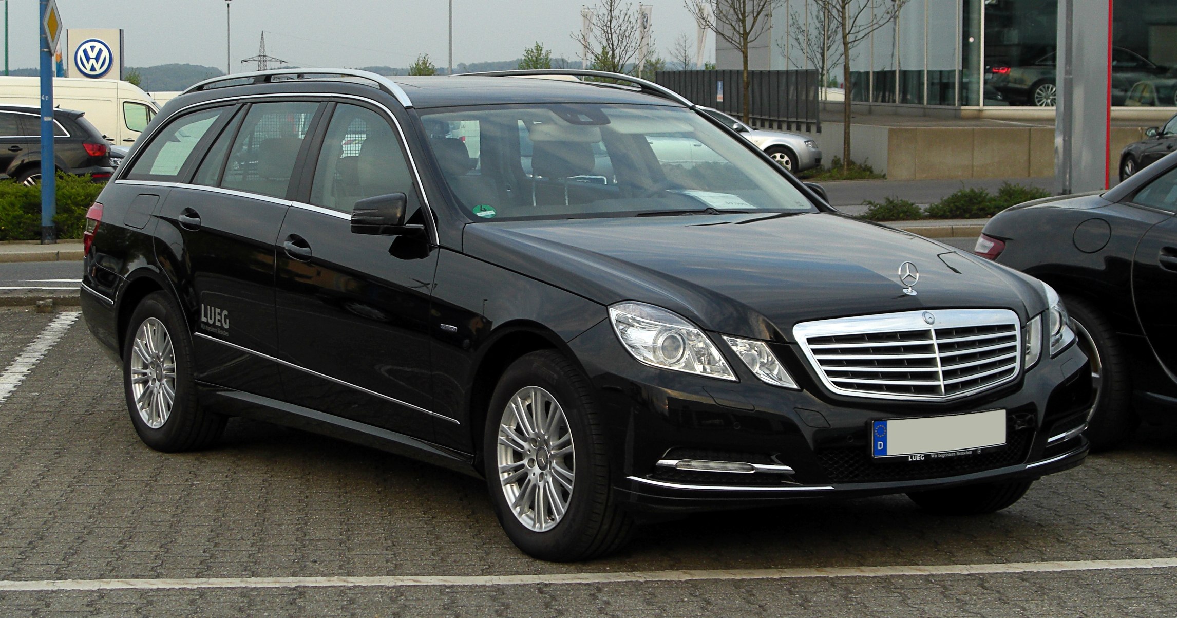 Mercedes e 220. Мерседес Бенц е220 CDI. Мерседес CDI 220. Mercedes e220 2011. Мерседес e220 универсал.