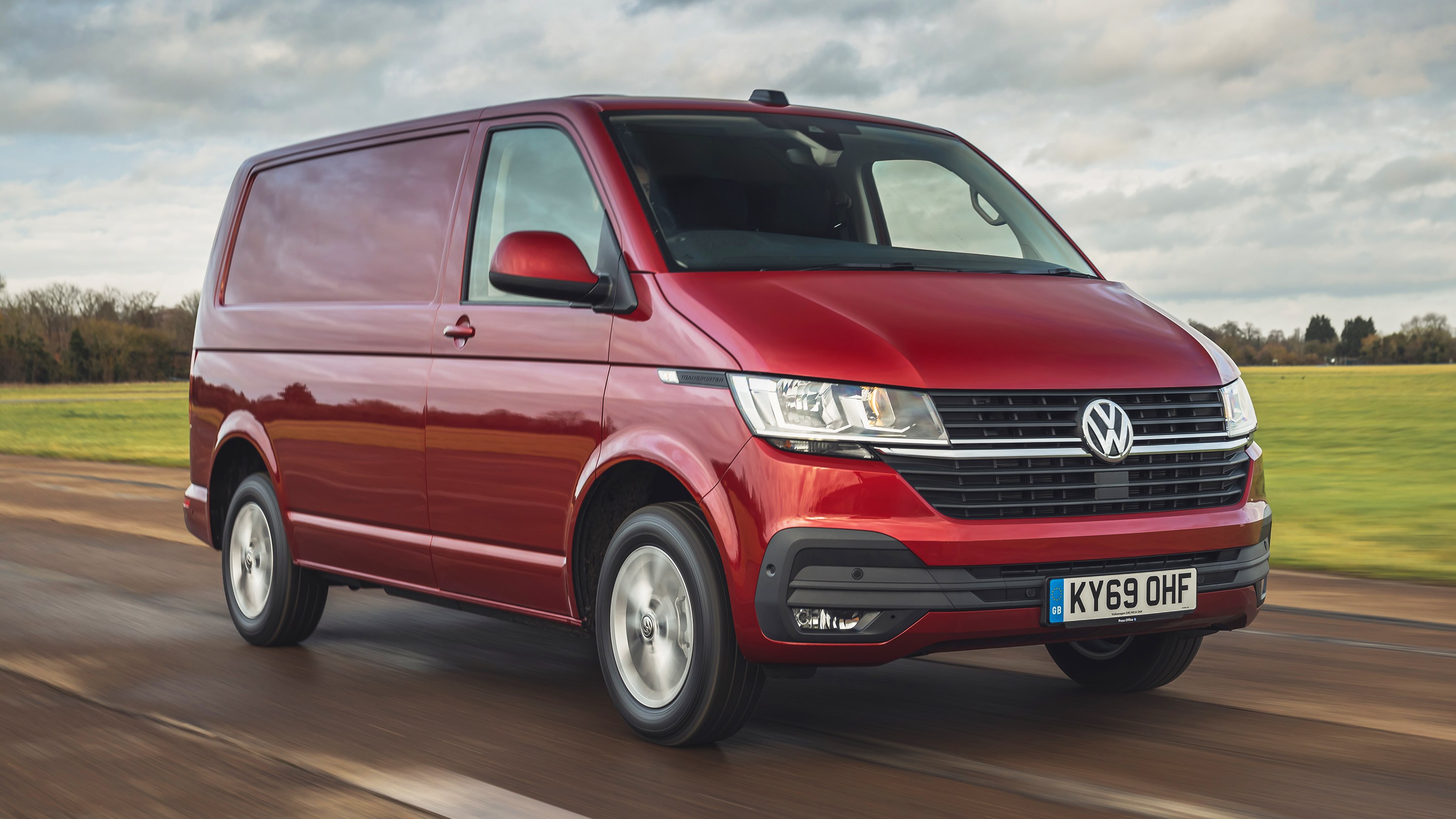 Т 6. Фольксваген Транспортер т6. Volkswagen Transporter t6 красный. Фольксваген Транспортер т6.1. Фольксваген транспортёр т6 новый.