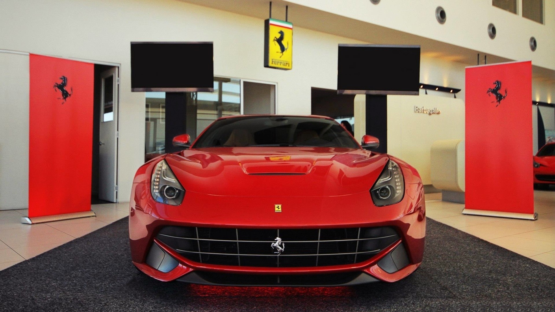 Ferrari f12 Berlinetta РѕР±РѕРё