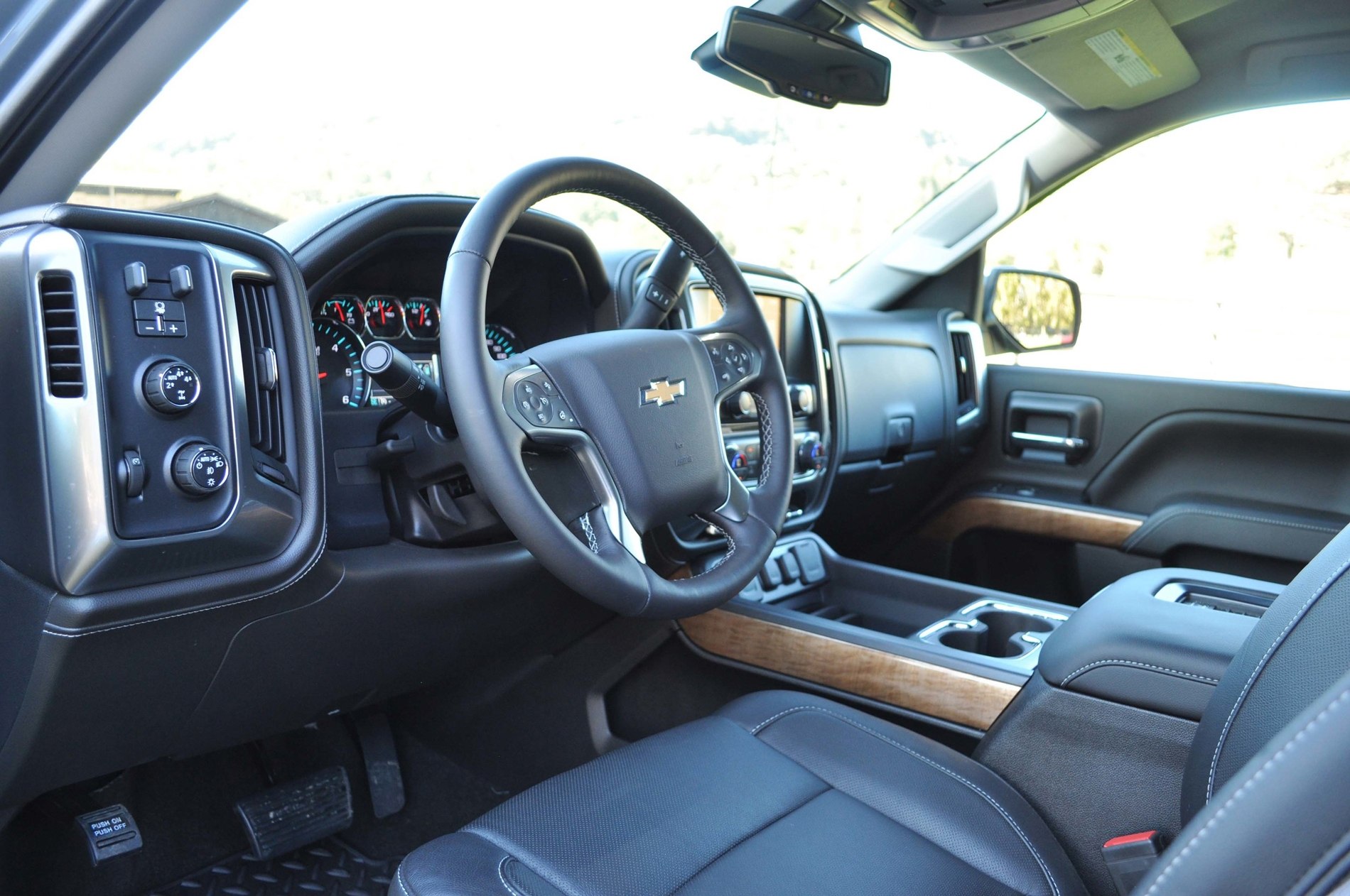 Chevrolet Silverado 1500 Interior