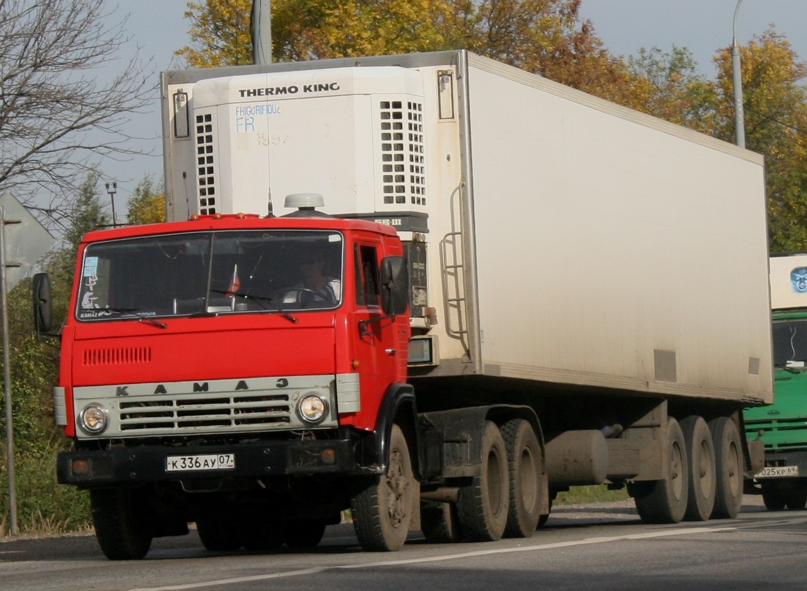 Марки автомобиля камаз. КАМАЗ-5320 технические. КАМАЗ 5320 тягач. КАМАЗ 5410 рефрижератор. КАМАЗ Советский 5320.