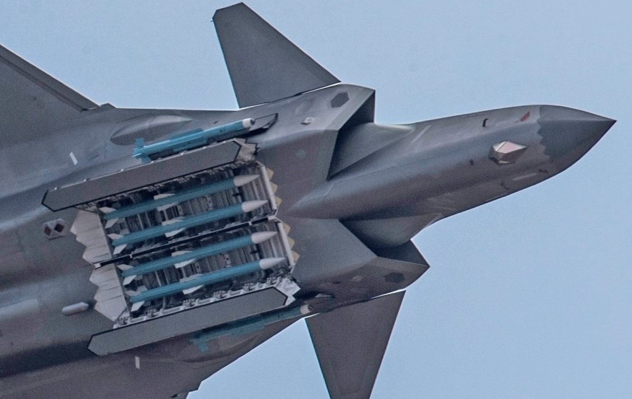 J20 китайский самолет