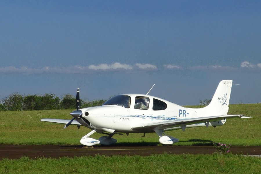 Cirrus r22