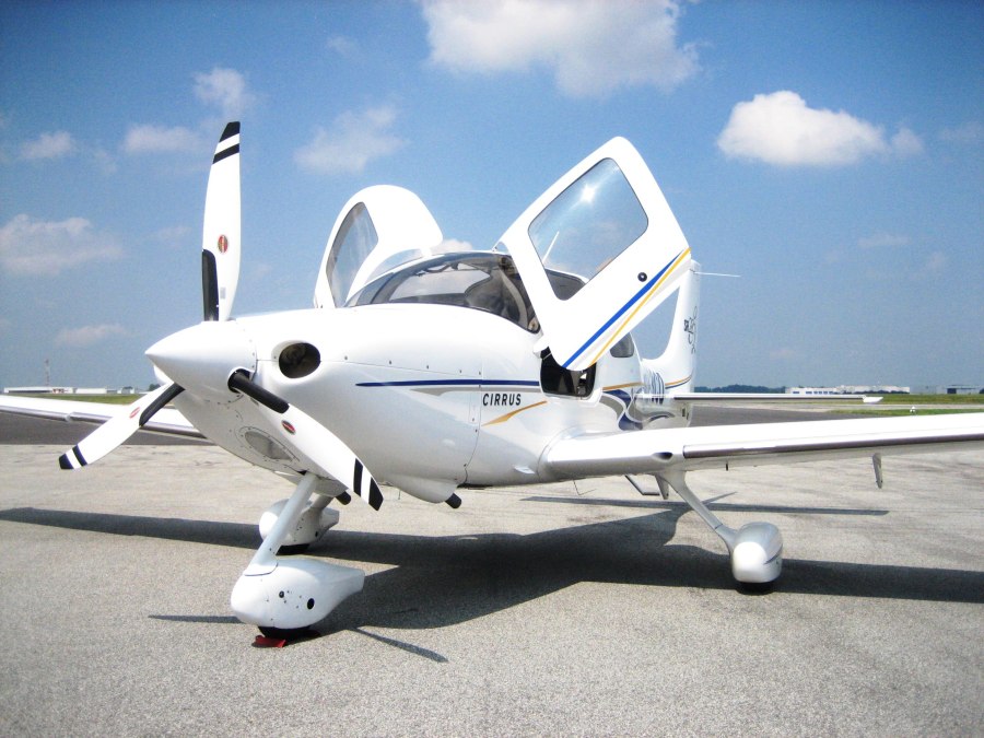 Cirrus sr22 China