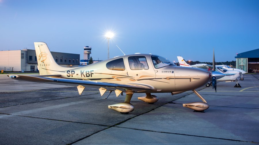 Cirrus Jet n282sf