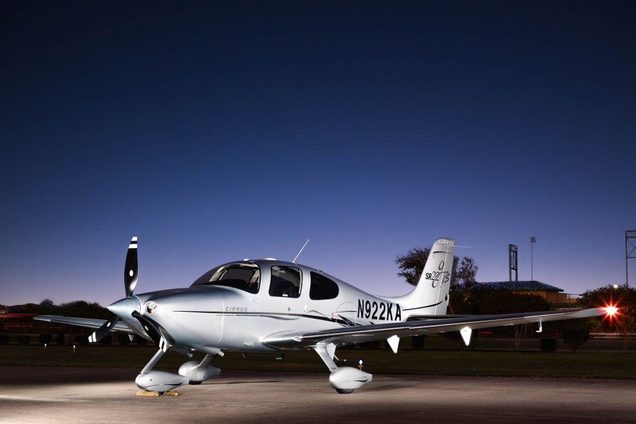 Cirrus sr22