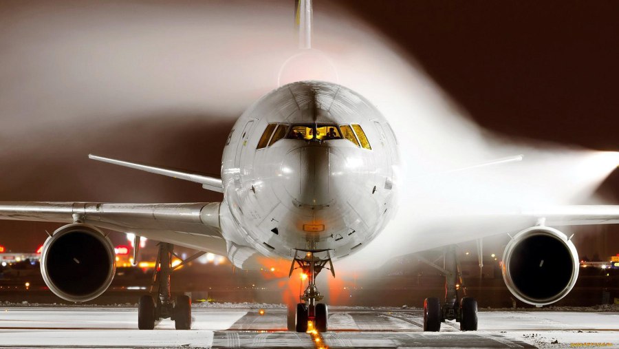 Взлёт бомбардировщика b-1