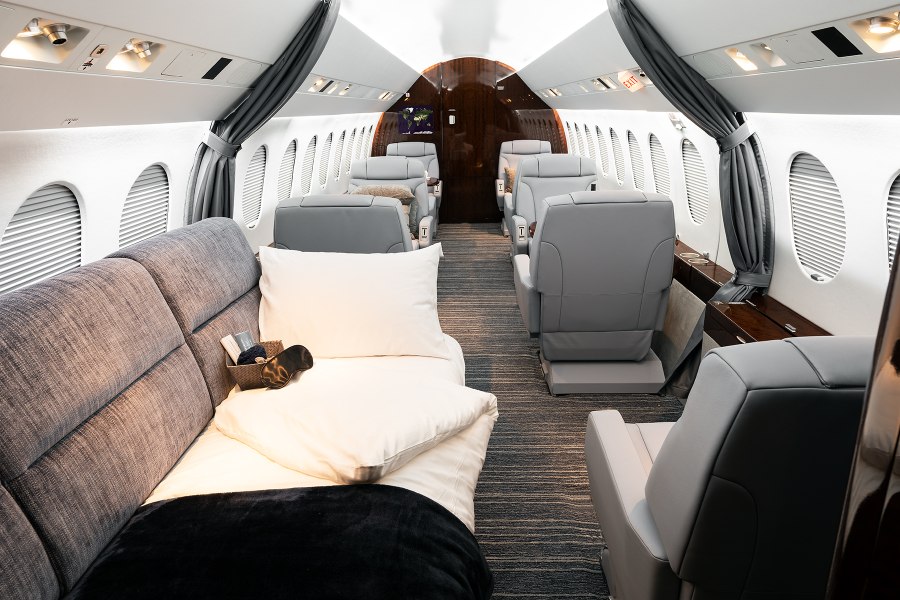 Dassault Falcon 900 салон