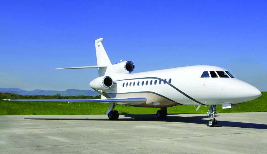 Falcon 900