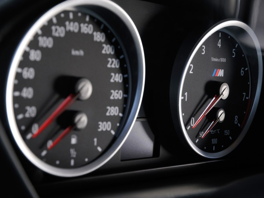BMW 5 спидометр