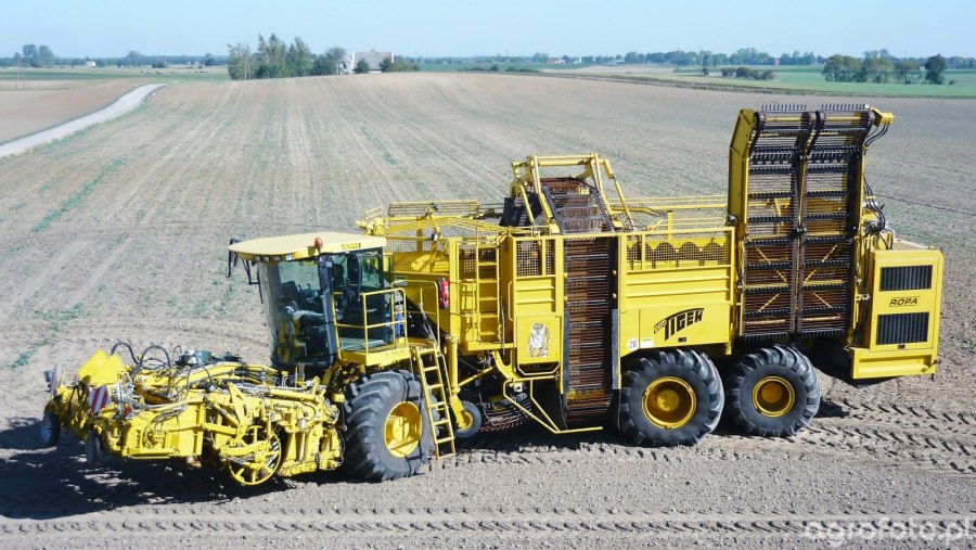Свеклоуборочный комбайн Holmer t2