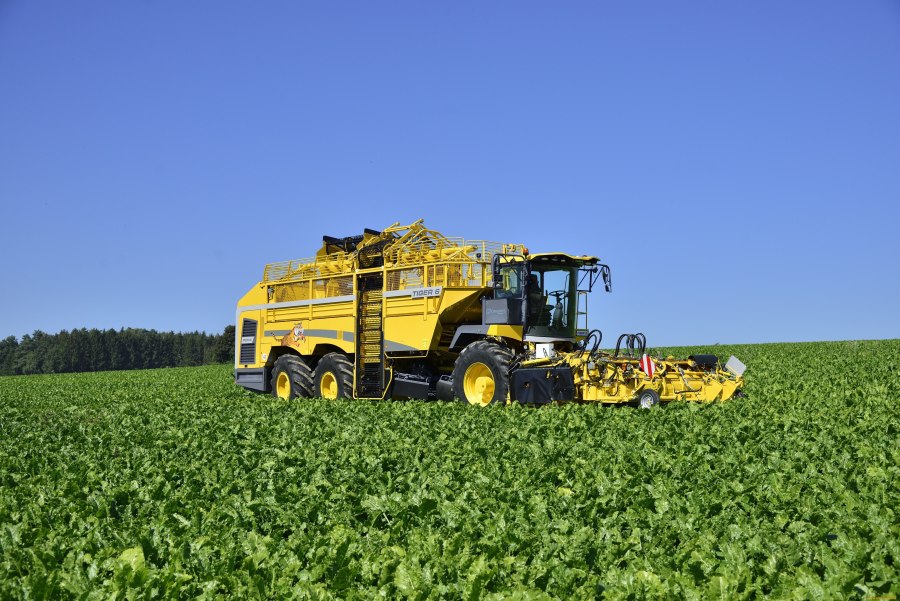 Farming Simulator sveklouborochnii kombain Grimme