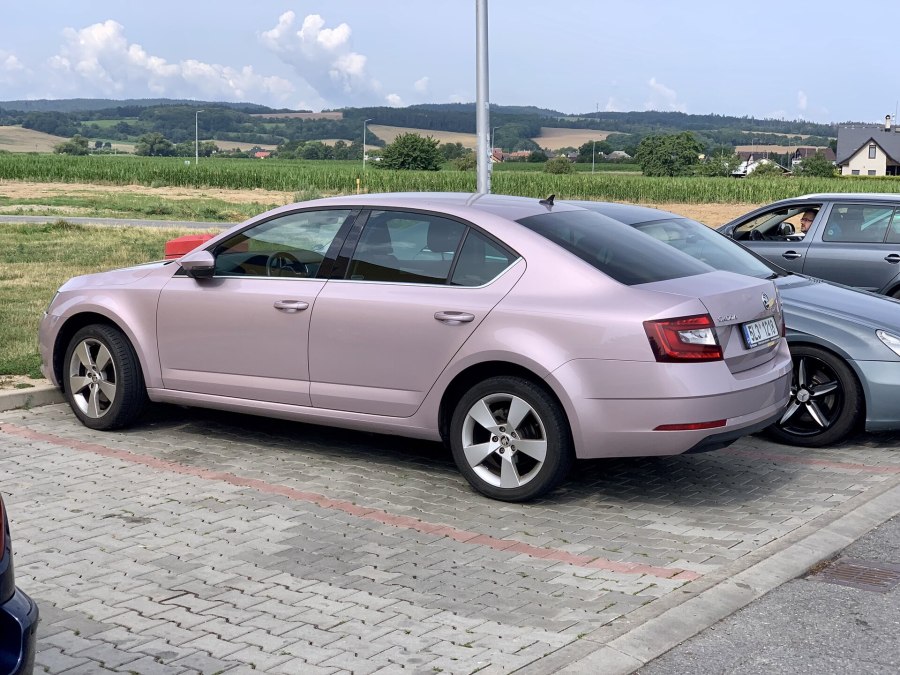 Skoda Octavia a7 синяя