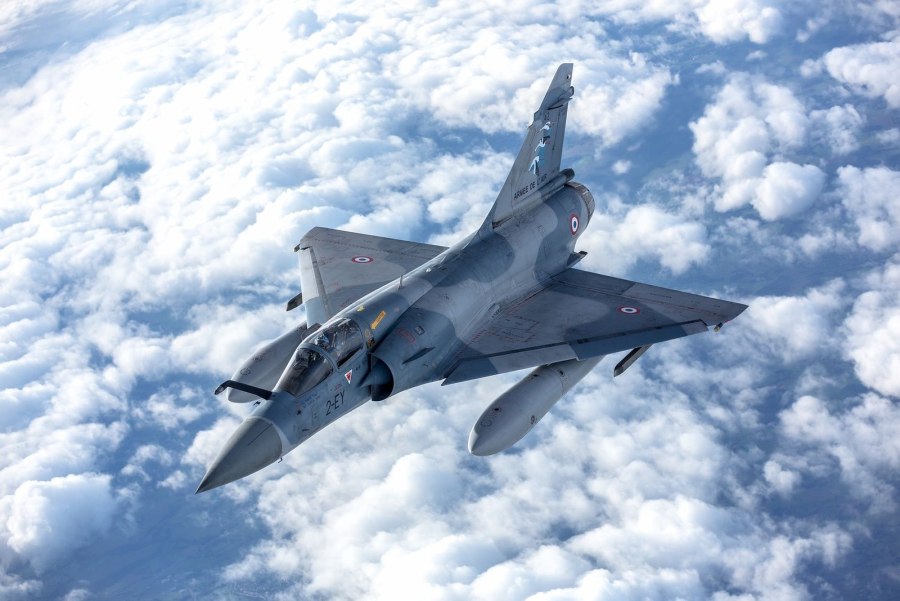 Истребитель Mirage 2000 ВВС Франции