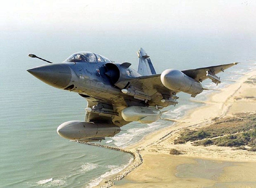 Истребитель Dassault Mirage 2000