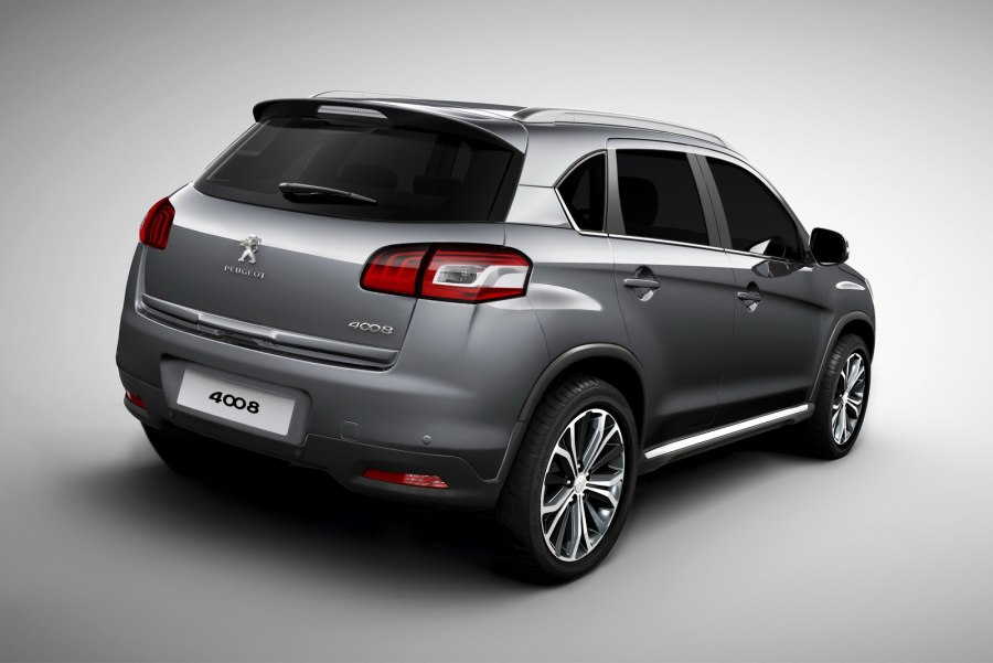 Mitsubishi ASX Peugeot 4008