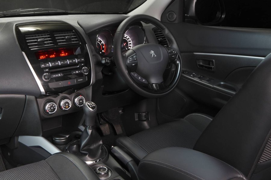 Peugeot 4008 2.0 МТ, 2012
