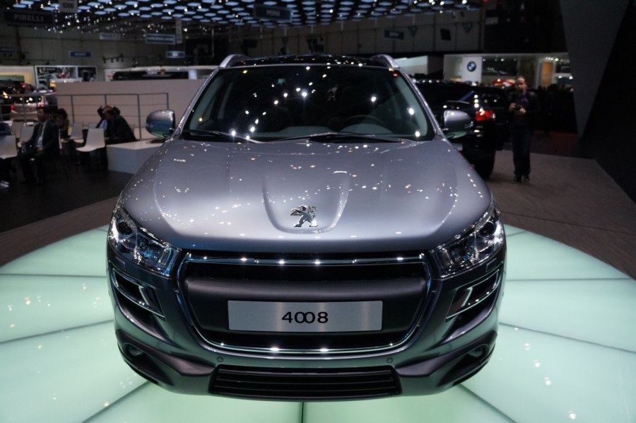 Peugeot 4008 2013 Interior
