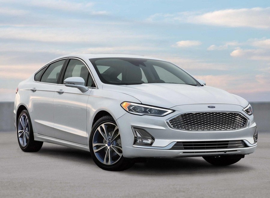 Ford Fusion 2016 салон