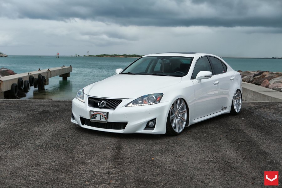 Лексус is 250 f Sport